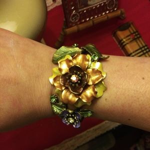 VINTAGE ENAMEL FLOWER BRACELET